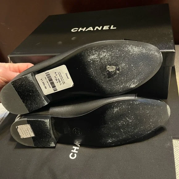 SOLD! Chanel Lambskin Ballet Flats - Picture 13 of 15